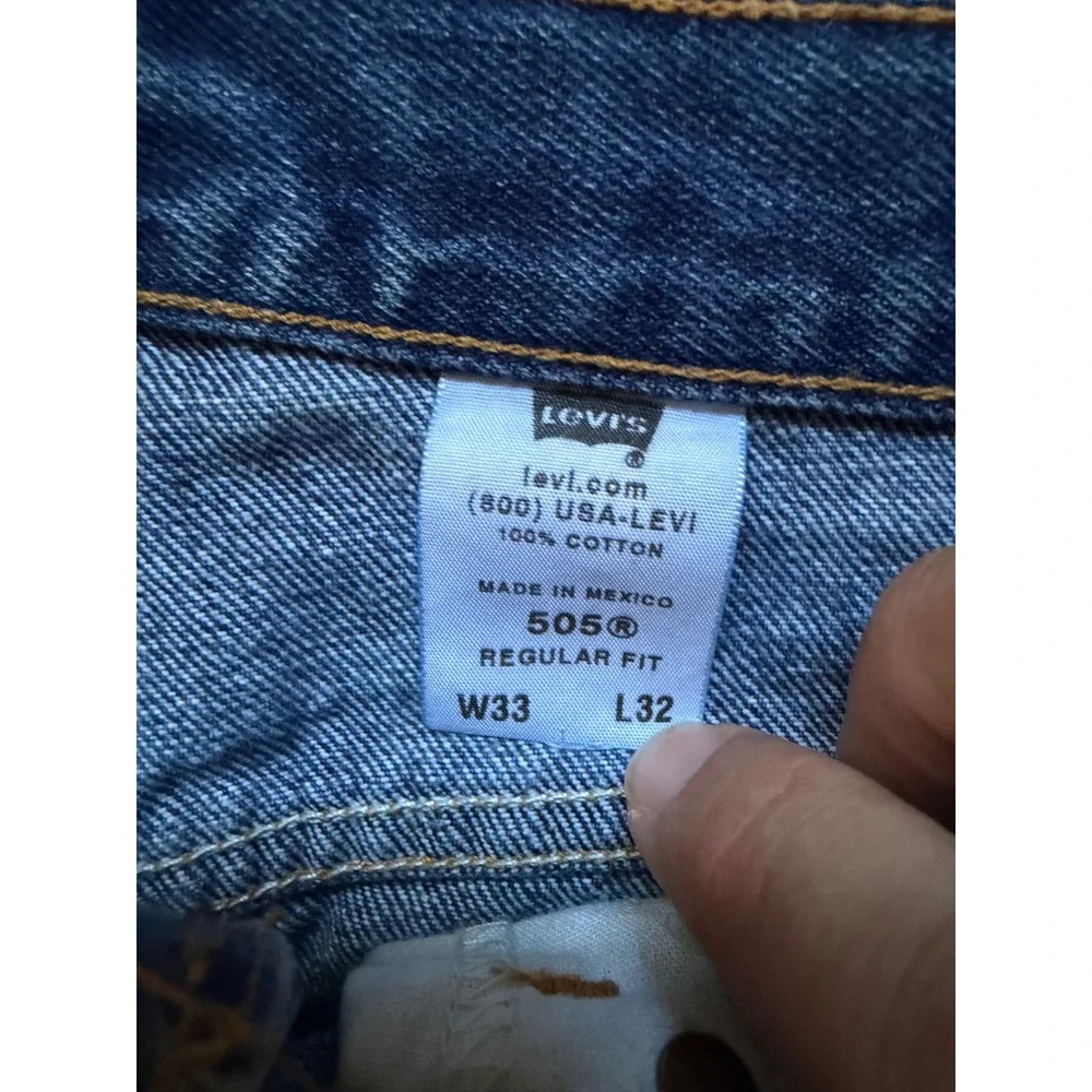 Levis 505 Regular Fit Jeans Mens 33x32 Medium Wash Blue Straight Leg Denim